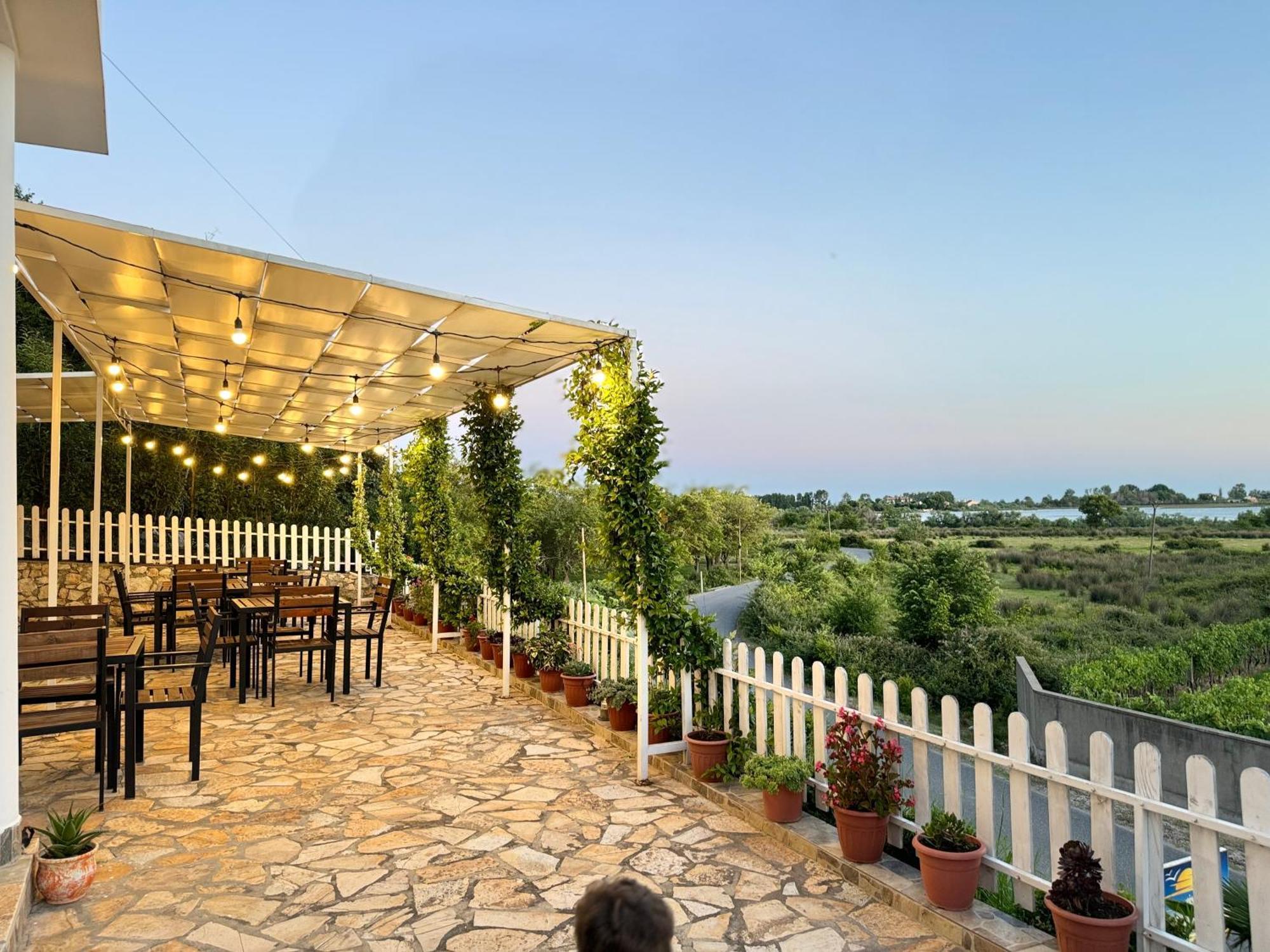 Vila Horizont Baks-Rrjoll Exterior photo